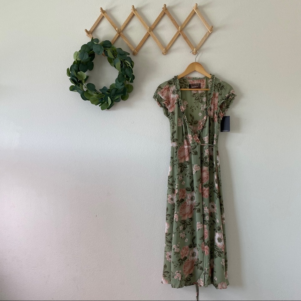 🎉2X HOST PICK 🎉REFORMATION Gwenyth Wrap dress - Picture 15 of 16